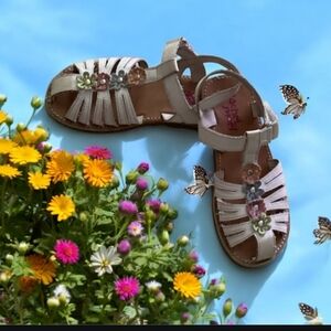 Rachel Shoes colored flowers over toes strappy. Size 11 sandals.🌺🌸🌺🌸